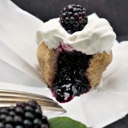 Blackberry cupcakes