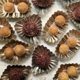 Mocha,Cardamom Coconut Macaroons & Cinnamon Orange Bites